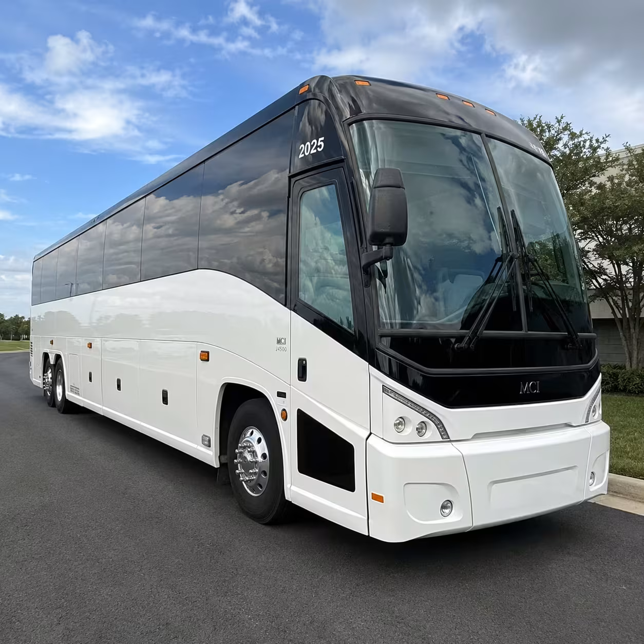 coral springs minibus rentals for shows at revolution live
