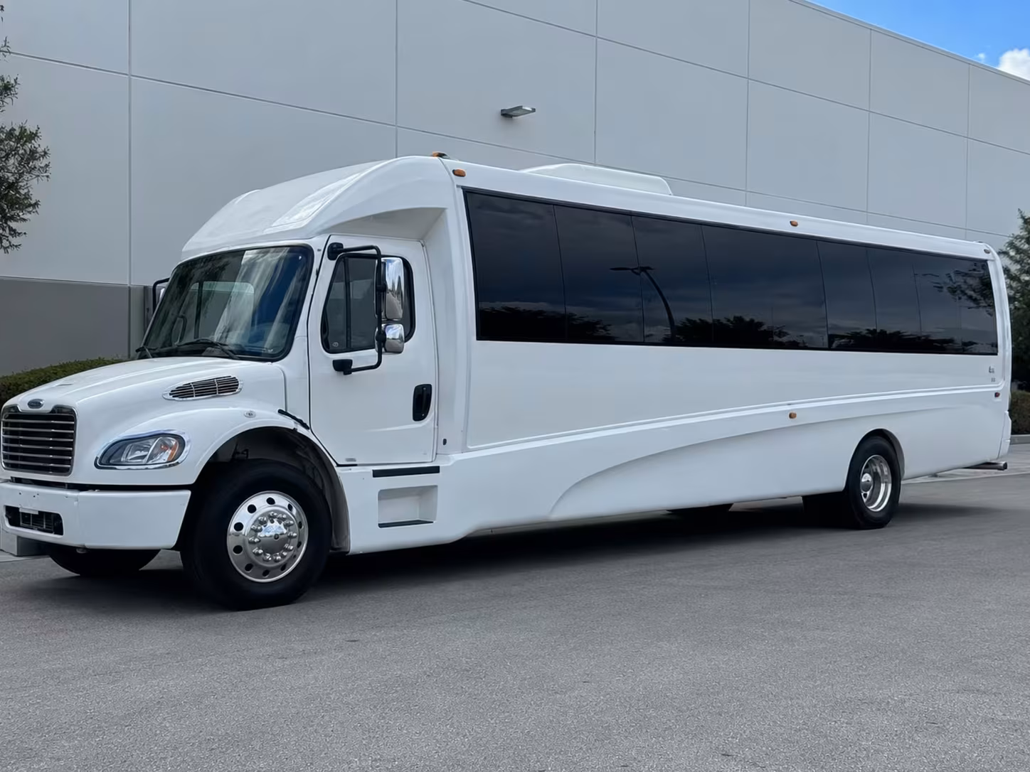 coral springs prom party bus rentals with the amenities you want